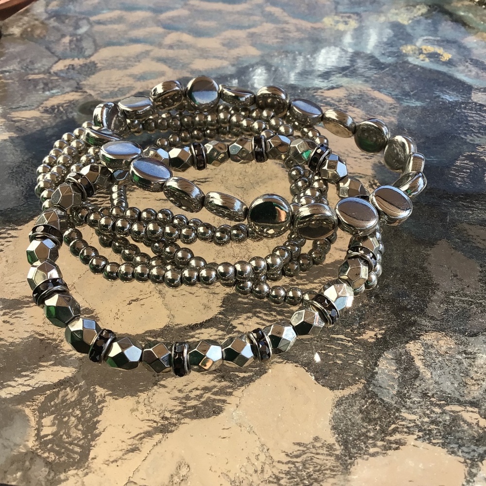 7 Stackable Silver Colored Stretch Bracelets